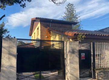 Casa · 350m² · 5 Dormitorios · 1 Cochera · Casa en Mart. - Santa Fe/fleming