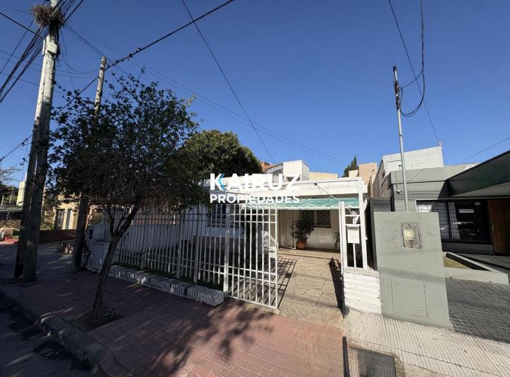 Casa · 100m² · 4 Ambientes · 1 Cochera