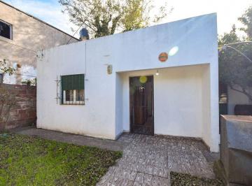Casa · 43m² · 2 Ambientes · Venta Casa 2 Ambientes con Parque B. San Martin