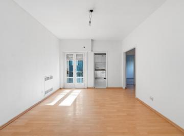 Departamento · 64m² · 3 Ambientes · Venta Departamento 3 Ambientes Sum y Terraza Flores
