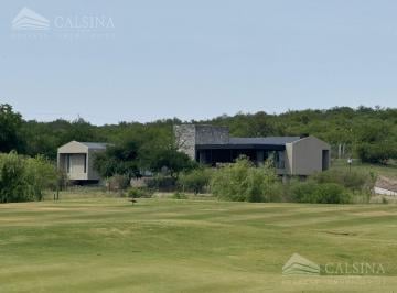 Casa · 361m² · 3 Dormitorios · 6 Cocheras · Casa en Venta El Terron