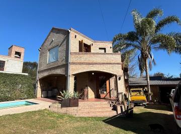 Casa · 320m² · 5 Ambientes · 2 Cocheras · Casa 2 Plantas, Mendiolaza Golf