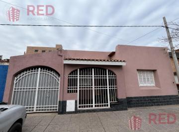 Casa · 120m² · 3 Dormitorios · 1 Cochera · Casa en General Roca
