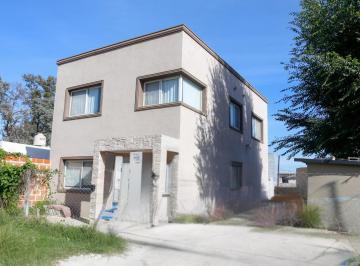 Casa · 120m² · 5 Ambientes · 1 Cochera · Casa 4 Ambientes en Venta Ezeiza Tristán Suárez, C/pileta