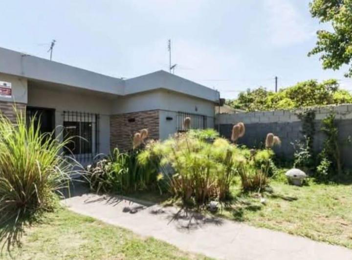 Casa · 75m² · 3 Ambientes · 1 Cochera