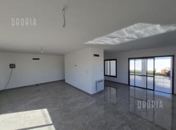 Casa · 141m² · 3 Ambientes · 2 Cocheras · Casa Sobre Terreno 275 m² Cub 140 m² en Cuestas de Manantiales (Leer Descripcion y Opciones de Pago!