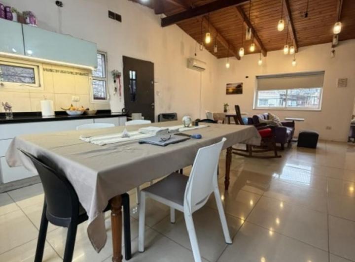 Casa · 91m² · 5 Ambientes