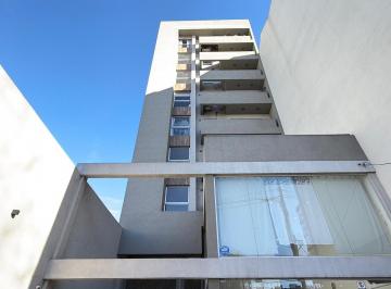 Departamento · 5m² · 2 Ambientes · 1 Cochera · Departamento Dos Ambientes P. B con Patio y Cochera en Venta, Morón