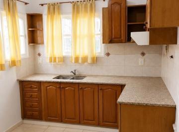 Casa · 156m² · 7 Ambientes · 2 Cocheras · Alquiler Casa 3 Dorm. Santa Genoveva