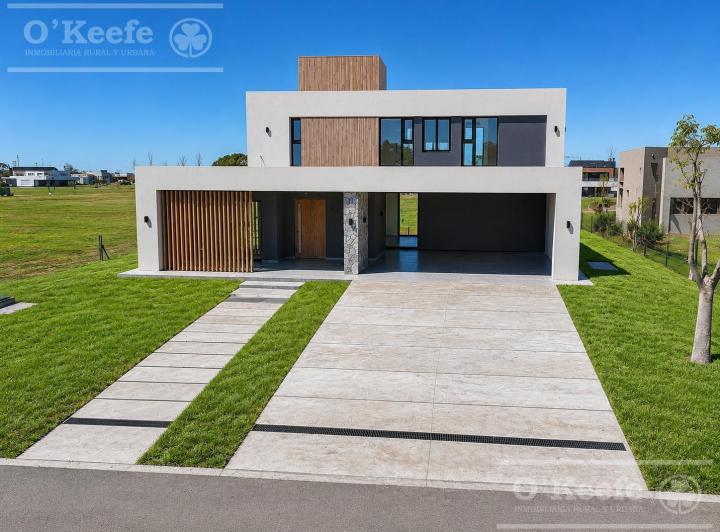 Casa · 191m² · 5 Ambientes · 6 Cocheras