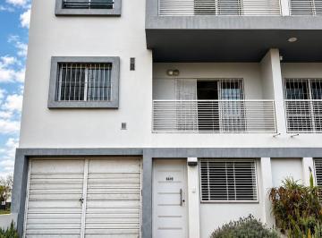 Casa · 162m² · 6 Ambientes · 2 Cocheras · Tríplex en Venta en Nuevo Urca – Frente a Country del Prado | Córdoba Capital