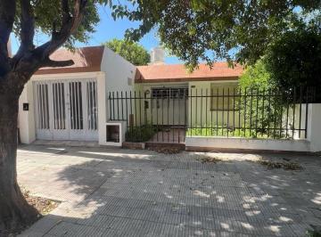 Casa · 97m² · 4 Ambientes · 1 Cochera · Casa en Venta 2 Dorm. + Cochera Alta Cordoba