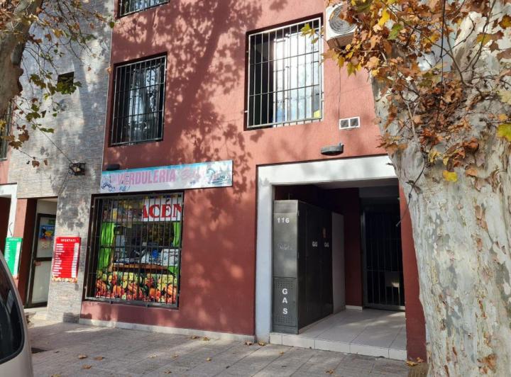 Departamento · 60m² · 4 Ambientes · 1 Cochera