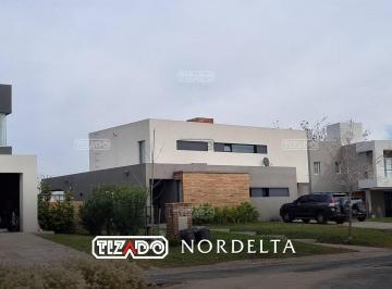 Casa · 306m² · 4 Ambientes · 1 Cochera · Casa en Venta en El Cantón Norte, El Cantón, Escobar