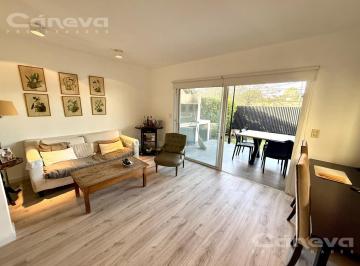 Casa · 108m² · 4 Ambientes · 2 Cocheras · Casa en La Esquina