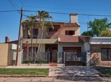 Casa · 150m² · 6 Ambientes · 1 Cochera · Casa Optima en Bo Sartor Avellaneda (Sta Fe)