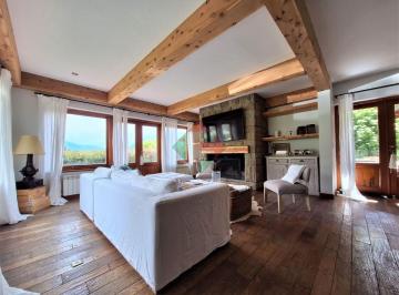 Casa · 220m² · 3 Ambientes · Venta Casa en Arelauquen con Vista Al Lago