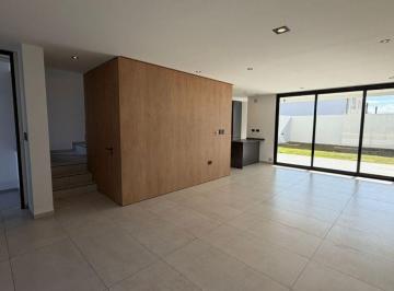 Casa de 4 ambientes, Córdoba · Venta Duplex Categoria Tres Dorm. en Barrio Cerrado Campo Chico Zona Sur
