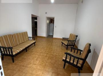 Casa en Venta de 5 ambientes  · Casa - Teniente Benj. Matienzo