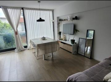 Living-Comedor · Amplio Dos Ambientes con Balcon Aterrazado