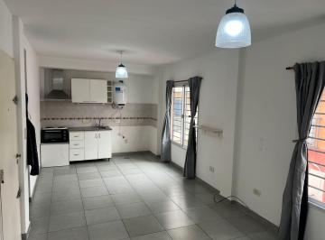 Departamento · 27m² · 1 Ambiente · Alquiler Monoambiente Moron Centro Colon 420