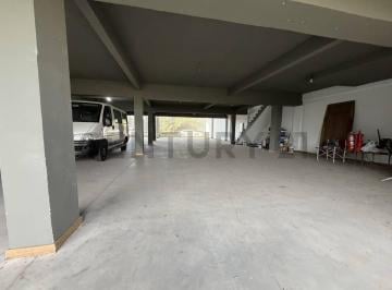 Local comercial · 385m² · 2 Ambientes · 2 Cocheras · Venta Local Comercial Entrepiso Ascensor en Ituzaingó
