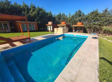 Quinta vacacional · 200m² · 7 Dormitorios · 8 Cocheras · Se Vende Complejo de Cabañas, Lujan de Cuyo, Mendo