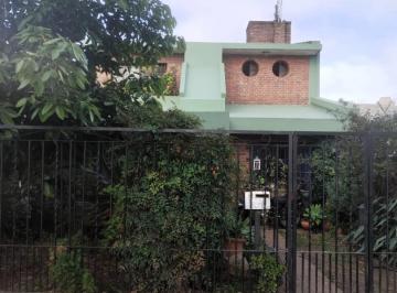 Casa · 180m² · 5 Ambientes · 1 Cochera · Casa de 5 Ambientes Ituzaingo Norte