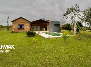 Casa · 45m² · 3 Ambientes · Casa Quinta en Venta Puerto Tirol