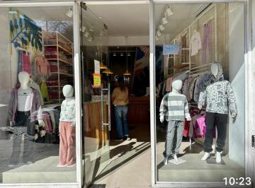 Local comercial · 100m² · Excelente Local Venta Bogota 3500 Avellaneda