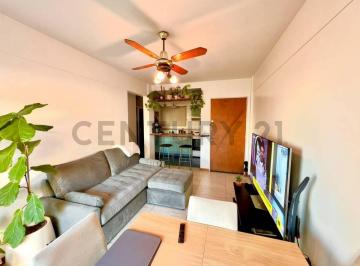 Departamento · 39m² · 2 Ambientes · Venta Departamento 2 Ambientes con Balcon Al Frente Ramos Mejia