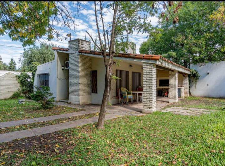 Casa · 150m² · 3 Ambientes · 1 Cochera