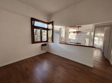 Departamento de 2 ambientes, Villa Crespo · Dos Ambientes Seg por Escalera Antiguo Luz!