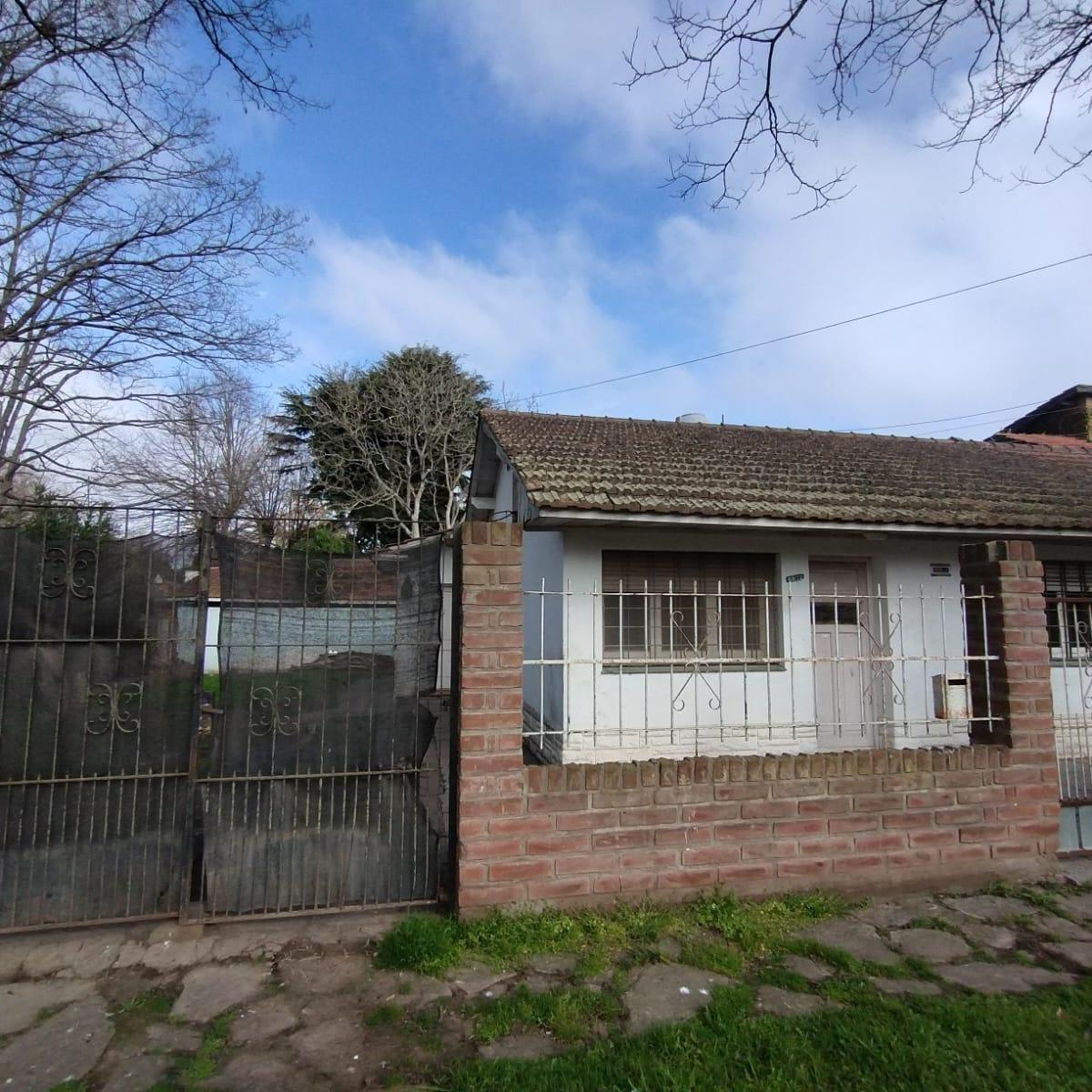 Chalet en block a reciclar, 442m² totales, 7 amb, 6 dorm, 4 baños, Caisamar