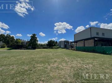 Departamento · 120m² · 3 Ambientes · Duplex en Venta en Pilar Plaza