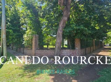 Terreno · 260m² · Lote en Esquina en Luis Guillon