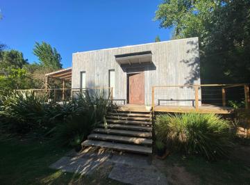 Casa · 140m² · 4 Ambientes · 1 Cochera · Casa - El Tesoro