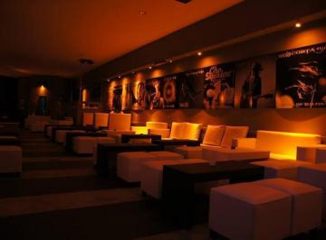 Local comercial · 450m² · 1 Ambiente · Local en Venta