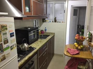 Departamento · 91m² · 3 Ambientes · Depto 3 Amb con Dependencia de Servicio. Totalmente Externo.