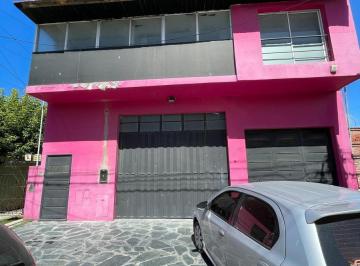 Bodega-Galpón · 489m² · 1 Ambiente · Galpón en Sarmiento