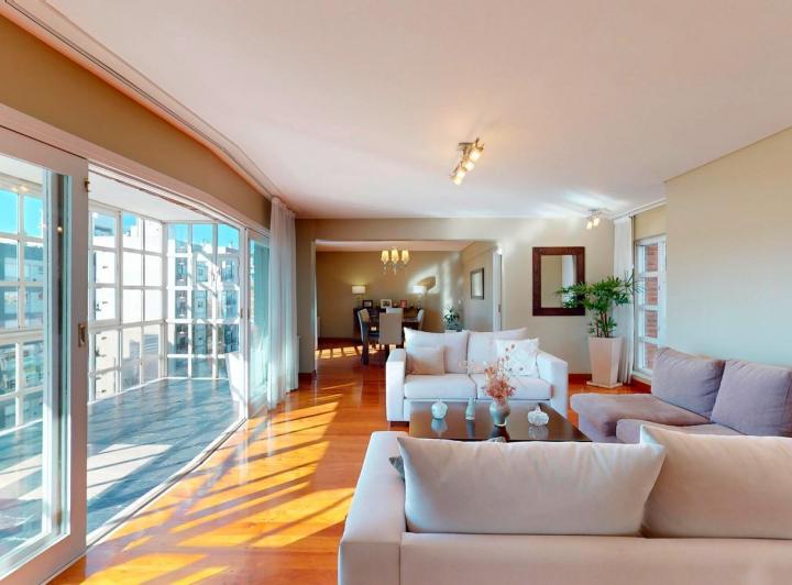 Departamento · 221m² · 5 Ambientes · 2 Cocheras