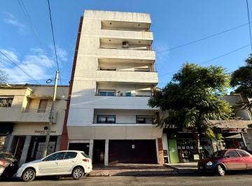 Departamento · 80m² · 4 Ambientes · 1 Cochera · Departamento en Plaza Mitre