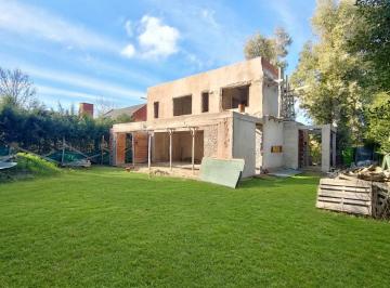 Casa · 188m² · 5 Ambientes · 2 Cocheras · Casa a Terminar en Fincas de Maschwitz