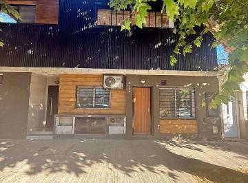 PH de 4 ambientes, Villa Real · Casa 4 Ambientes con Terraza, Patio y Quincho con Parrilla – Excelente Estado
