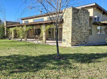 CASA PRINCIPAL · Venta Casas en Block en Farm Club Pileta Amarras Cochera Puerto Panal Zarate