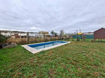 Terreno · 450m² · Venta Lote con Quincho y Pileta en Fincas del Rosedal, Ibarlucea