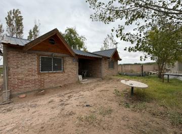 Casa · 65m² · 3 Ambientes · 1 Cochera · Barrio La Matilde, Plottier Casa de 2 Dorm.
