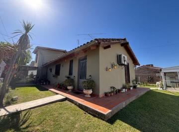 Casa de 6 ambientes, Córdoba · Venta. Villa Rivera Indarte. Casa 3 Dorm.. Pileta. Cochera. Apta Crédito!