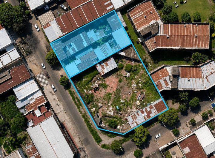 Terreno · 1476m²