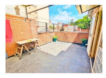 PH de 4 ambientes, Flores · PH Tipo Casa 4 Amb. + Terraza Propia – Oportunidad!